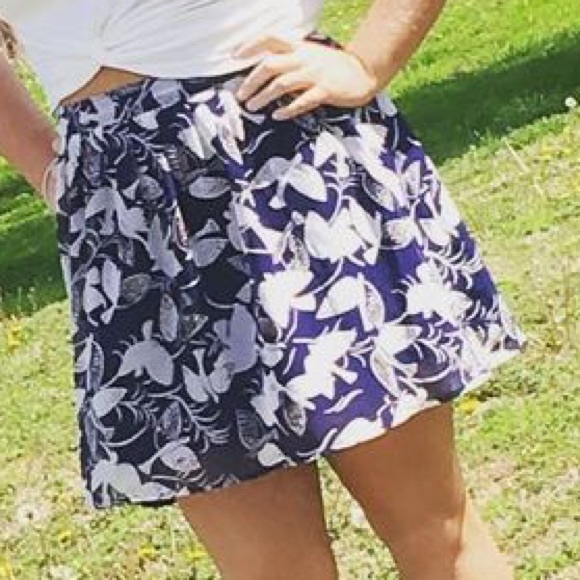 Old Navy Dresses & Skirts - Old Navy Printed Skirt